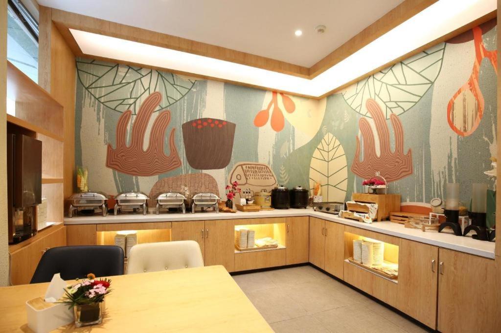 ฮั่นถิง โฮเต็ล เซี่ยงไฮ้ หงเฉียว อู๋จงโร้ด Hotel ภายนอก รูปภาพ
