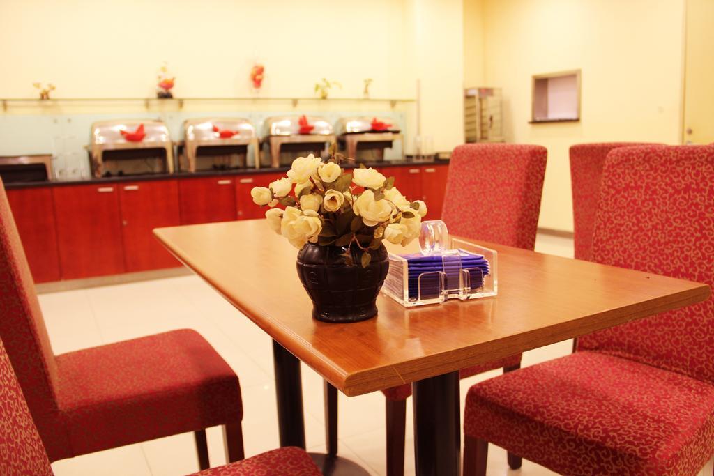 ฮั่นถิง โฮเต็ล เซี่ยงไฮ้ หงเฉียว อู๋จงโร้ด Hotel ภายนอก รูปภาพ